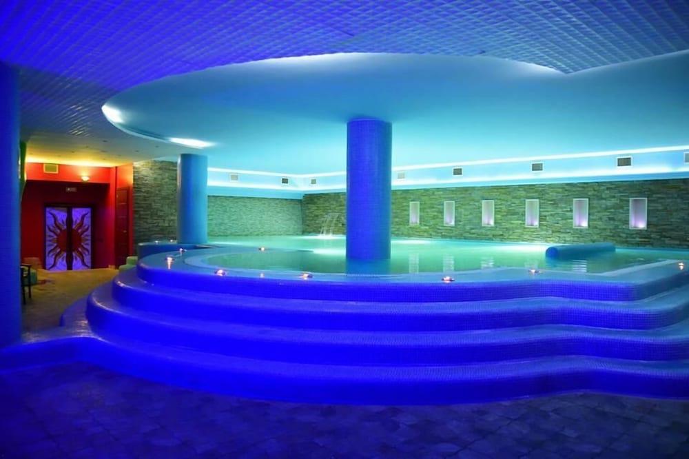 Gold Hotel 마르치아니세 외부 사진
